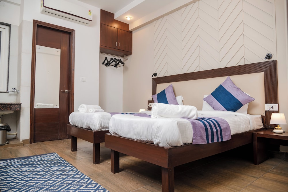 26 Vamsor Heights — Gurgaon — photo 5
