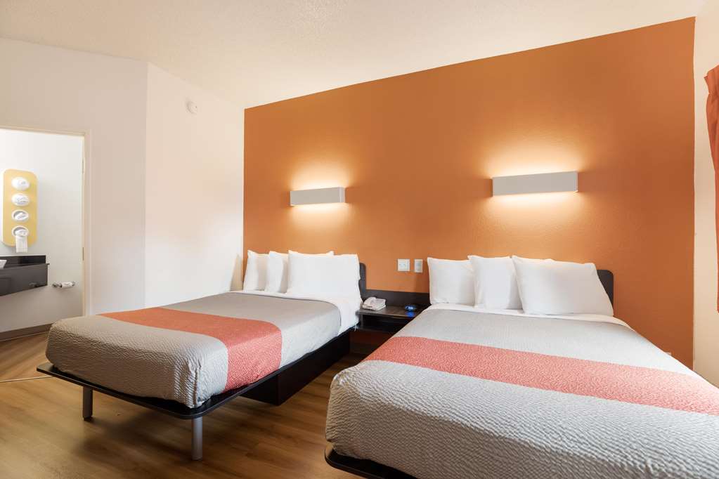 Motel 6 Orlando FL International Dr - photo 17