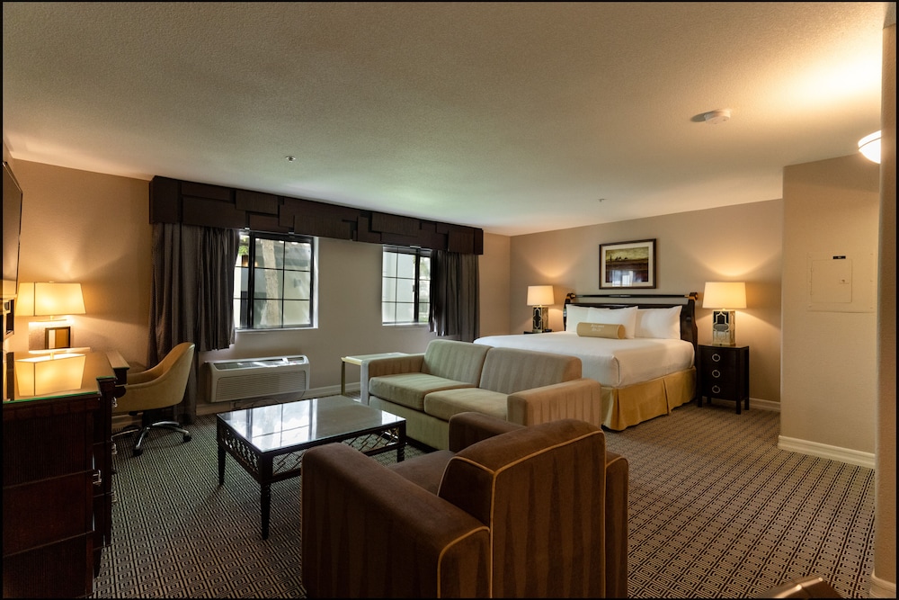 Tuscany Suites & Casino - photo 10