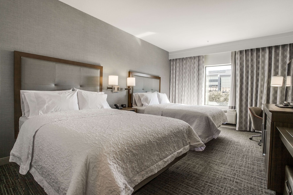 Hampton Inn & Suites North Dallas Central Expy - photo 15