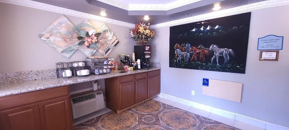 Sycamore Inn - photo 6