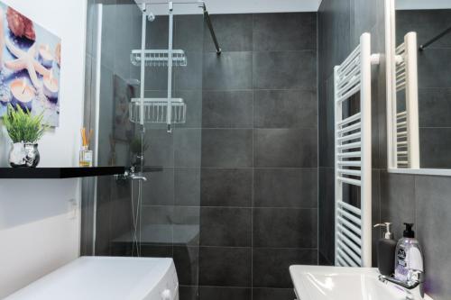 Cris Apartments — 4-Star Luxury Hotel in Targu-Mures, Romania