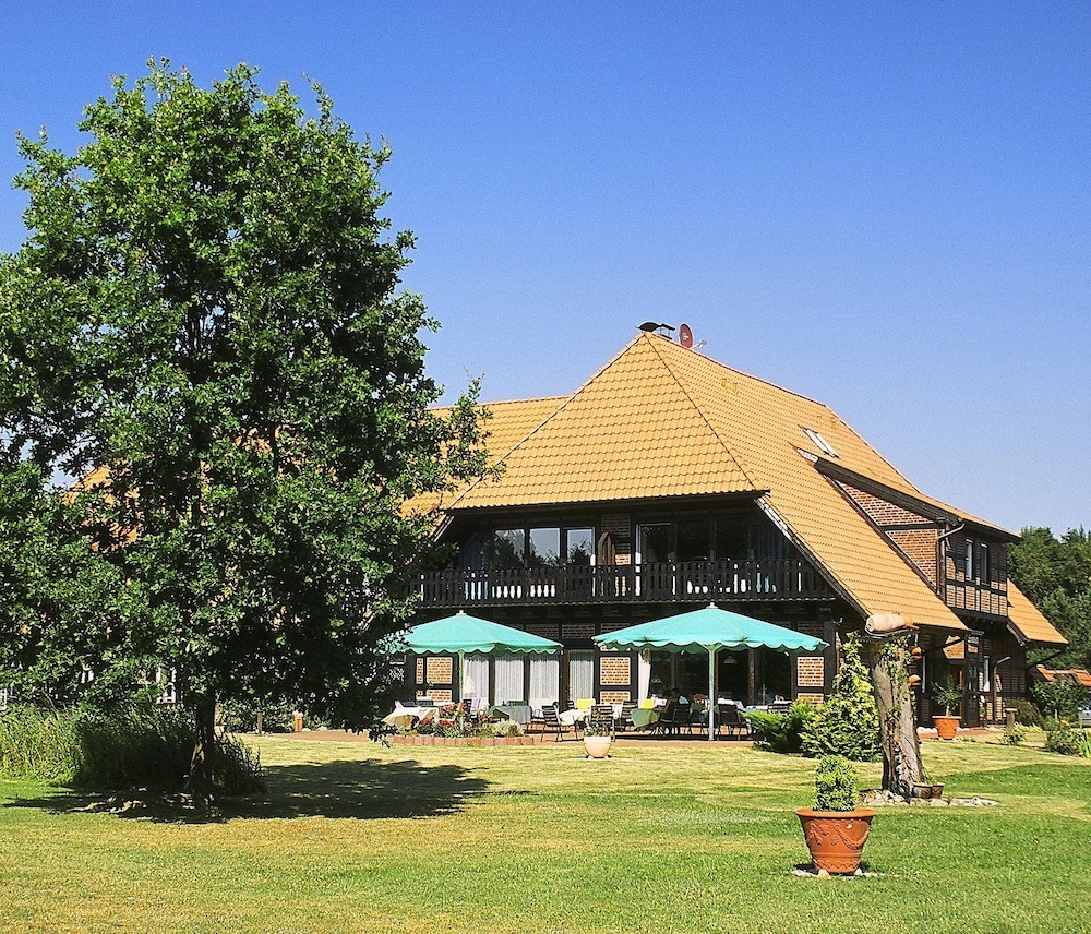 Hotel Seewisch — Bad Kleinen — photo 2