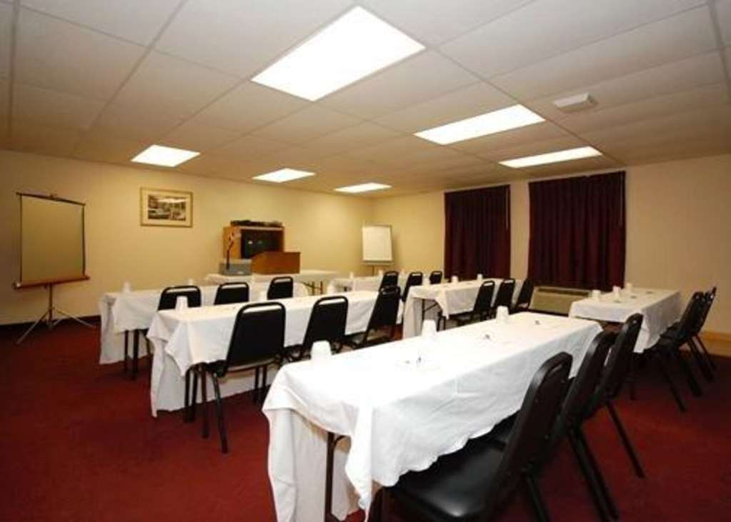 Quality Inn Waynesburg Morrisville - photo 18
