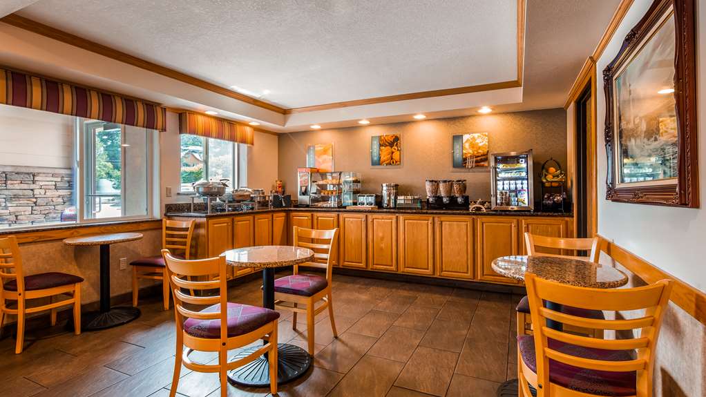 Best Western Plus Landmark Inn - photo 45