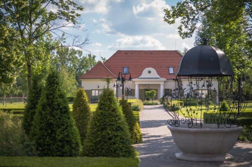 Hercegasszony Birtok — 4-Star Luxury Hotel in Mezotur, Hungary