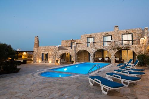 Villa Julia By Mykonos Pearls — 4-Star Luxury Hotel in Mykonos, Greece