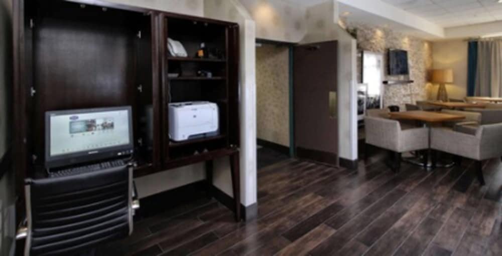 Hampton Inn Tucson Airport - photo 47