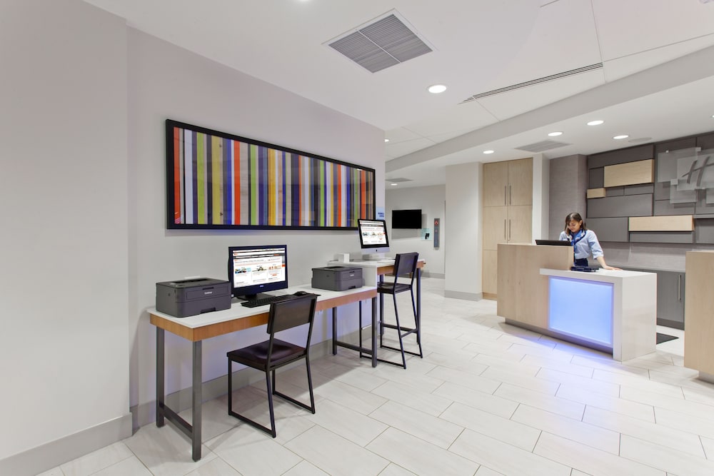 Holiday Inn Express West Los Angeles by IHG - photo 18