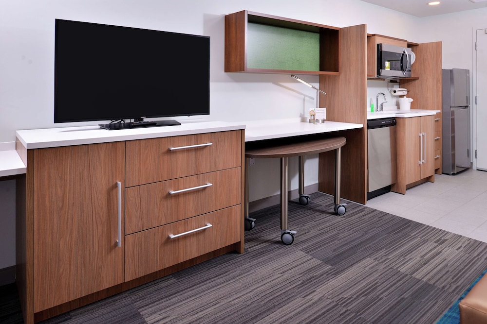 Home2 Suites by Hilton Tampa Downtown Channel District - photo 29