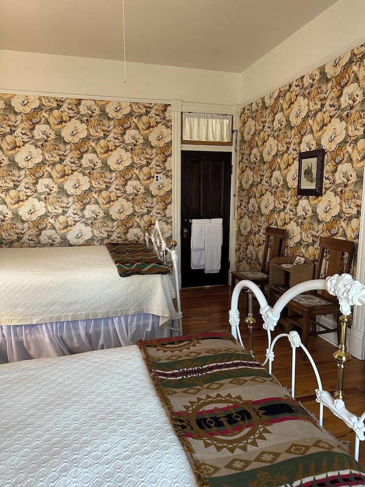 Gable House Bed and Breakfast Inn - photo 40