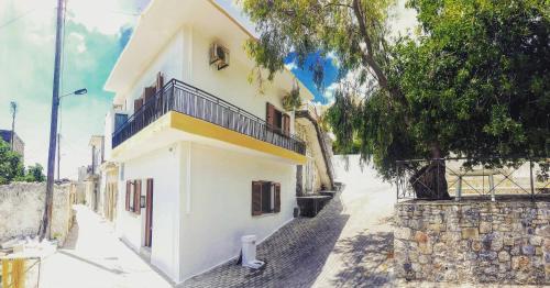 Pericles Traditional Cretan Home — 4-Star Luxury Hotel in Ierapetra, Greece