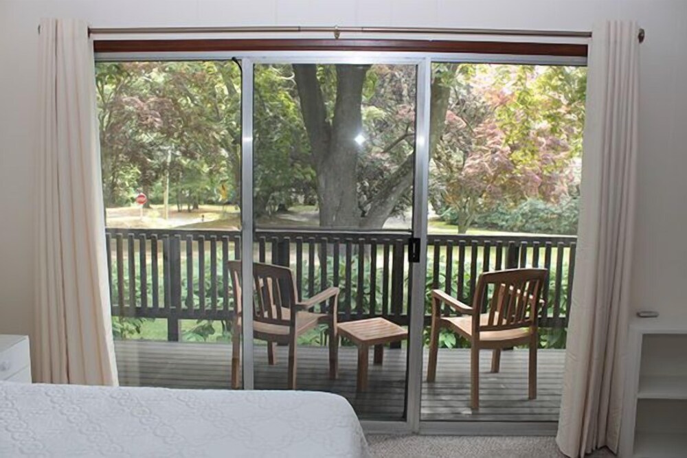 Dering Harbor Inn - photo 4