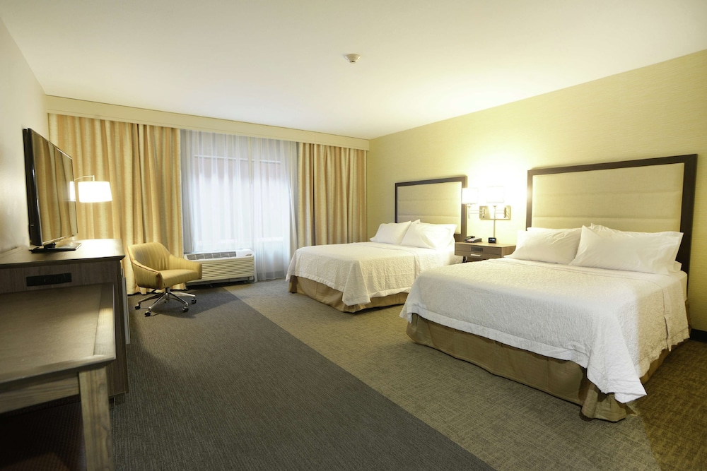 Hampton Inn & Suites Ponca City - photo 11