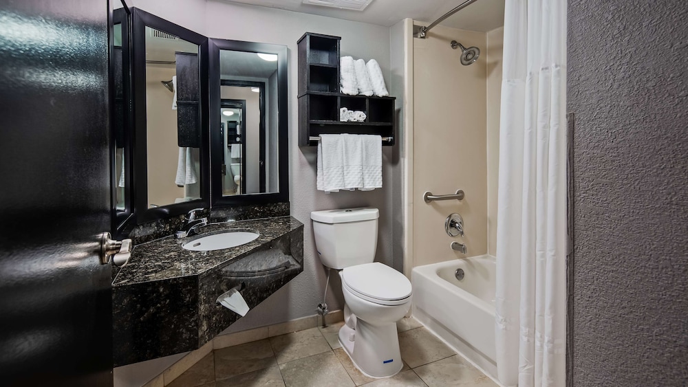 Comfort Inn & Suites Carrollton - photo 21