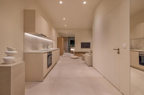 Natural Harmony Luxury Studio Oasis & Hot Tub — 4-Star Luxury Hotel in Rodos, Greece