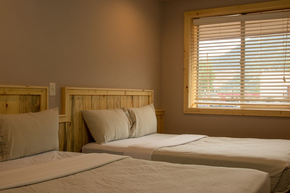 Prospector Motel - photo 17