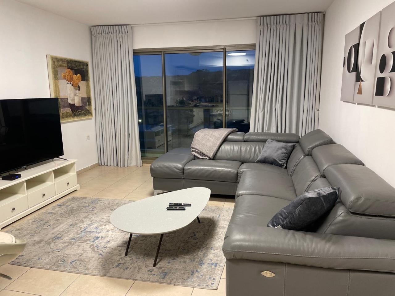 Luxury apartment on the beach — 4-Star Luxury Hotel in Herzliya, Israel