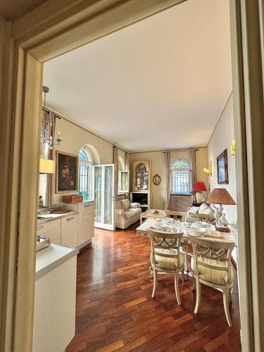 Appartmento Marghera — 4-Star Luxury Hotel in Milan, Italy