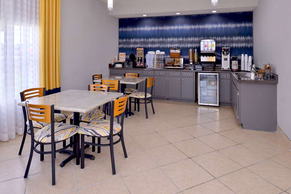 Americas Best Value Inn Monroeville - photo 21