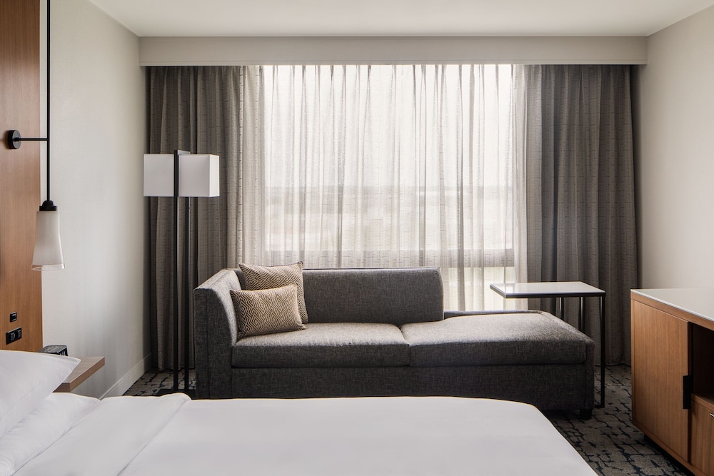 Houston Marriott South at Hobby Airport - photo 12