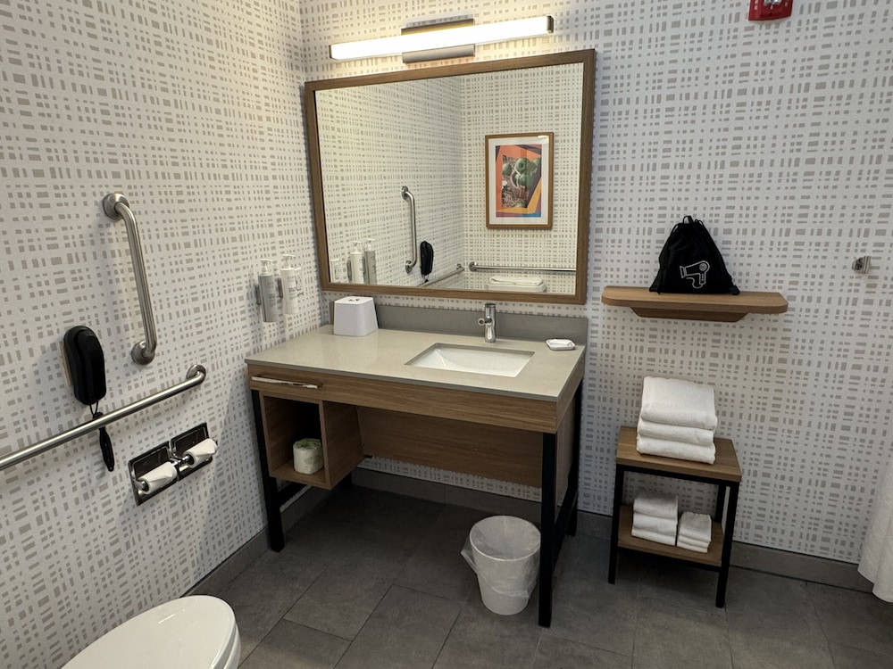Hampton Inn Mansfield Ontario - photo 11