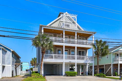 Hightide by Carolina Beach Realty — 4-Star Luxury Hotel in Carolina Beach, United States