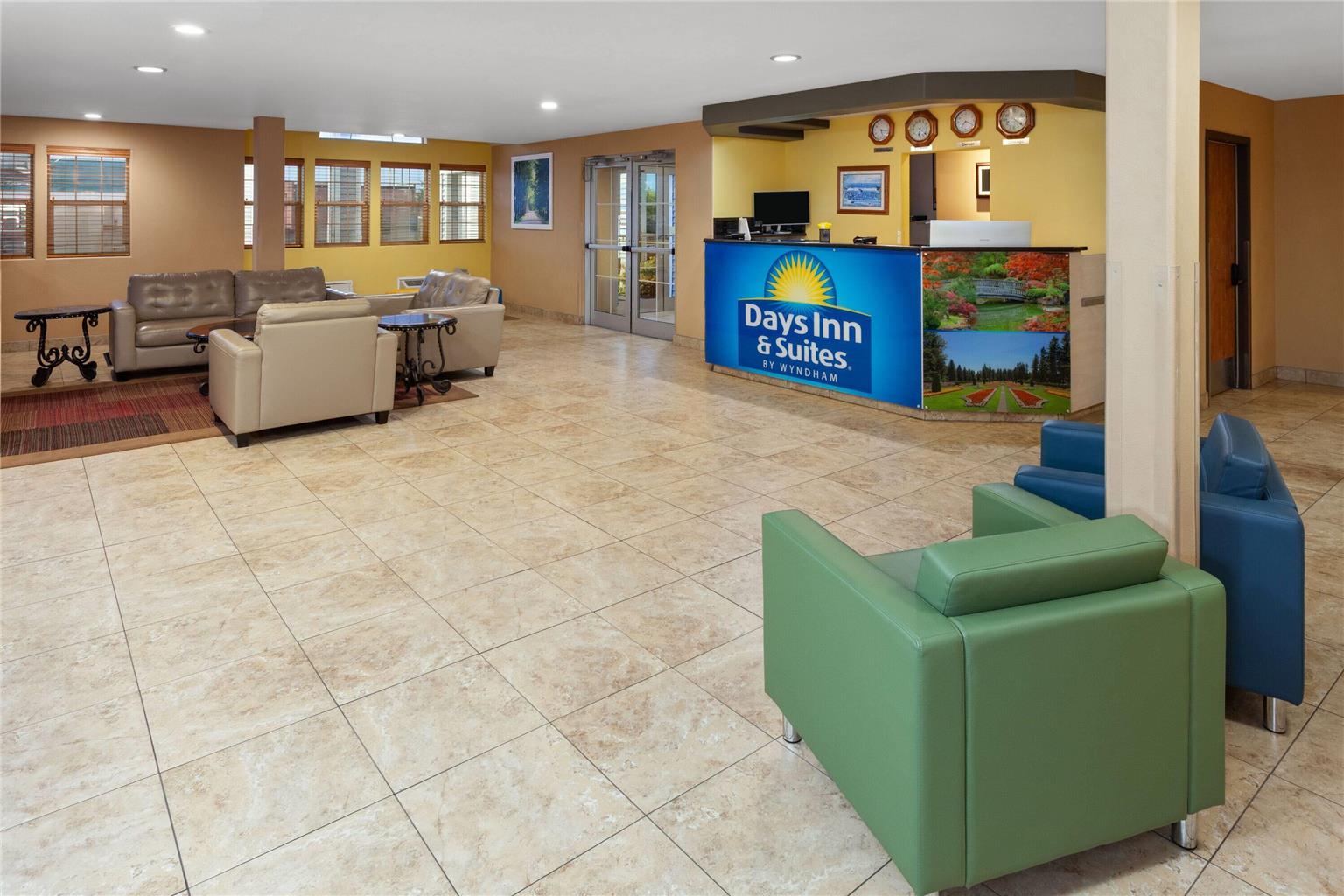 Days Inn & Suites by Wyndham Spokane Airport Airway Heights - photo 5