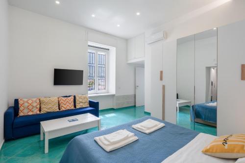 Sunset Luxury Rooms — 4-Star Luxury Hotel in Castellammare Di Stabia, Italy