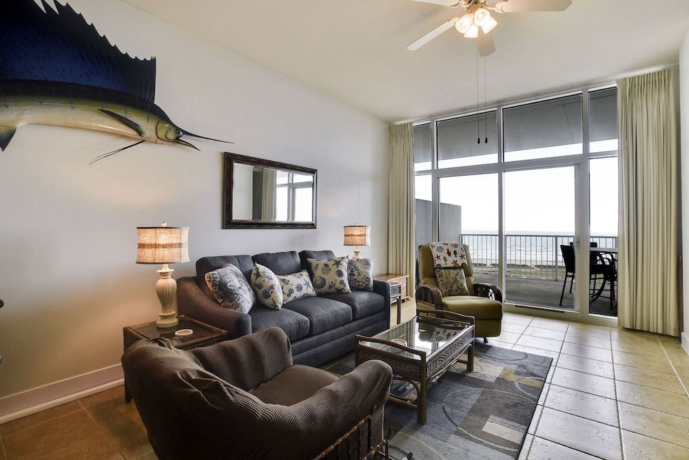Emerald 1111 — 4-Star Luxury Hotel in Galveston, United States