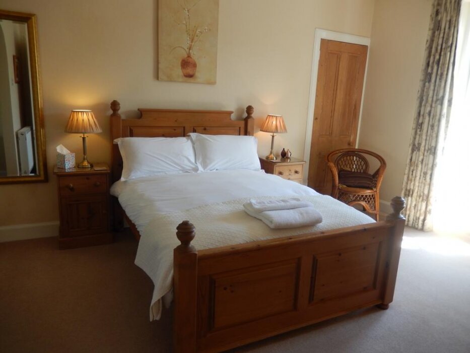 Southcliffe Guest House B&B — 4-Star Luxury Hotel in Tarbert, United Kingdom