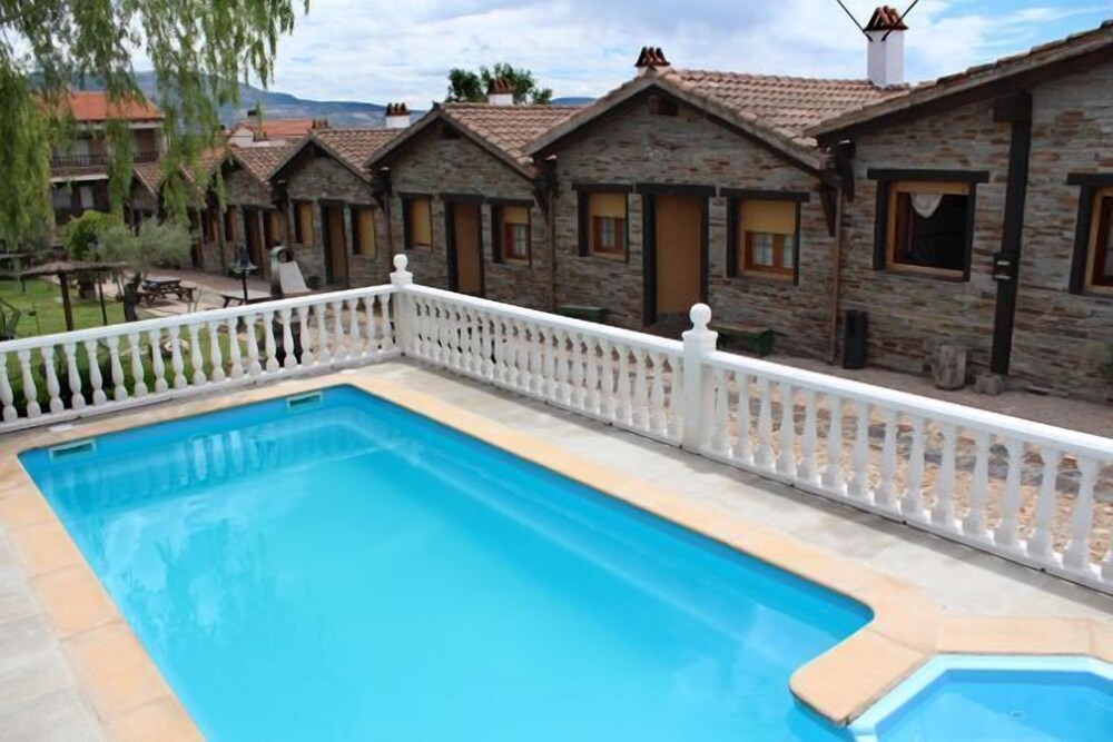 Posadas De Granadilla — 4-Star Luxury Hotel in Zarza De Granadilla, Spain