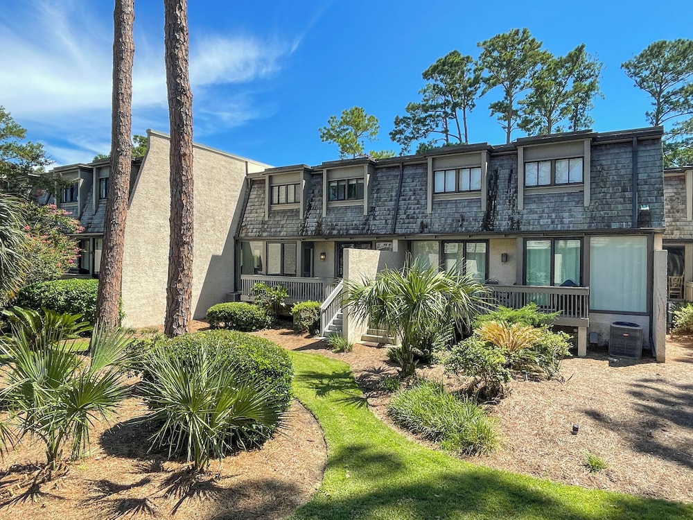 1259 Harbour Town Club at The Sea Pines Resort - photo 25