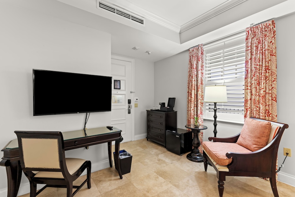 Beachside Resort & Residences - photo 9