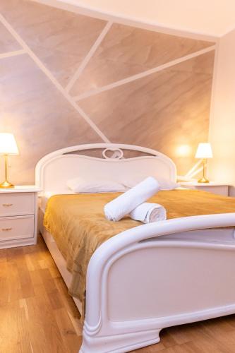 NEW Walter Home Old Center — 4-Star Luxury Hotel in Bucharest, Romania