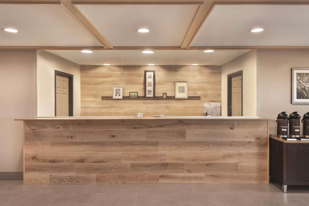 Country Inn & Suites by Radisson Pella IA - photo 3
