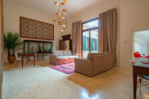 Ca’ Longo Palace Damasco in Venice, Italy