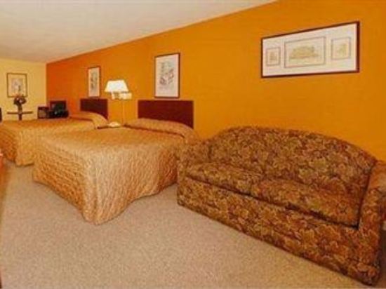 Rodeway Inn 1199 Linden Avenue - photo 12
