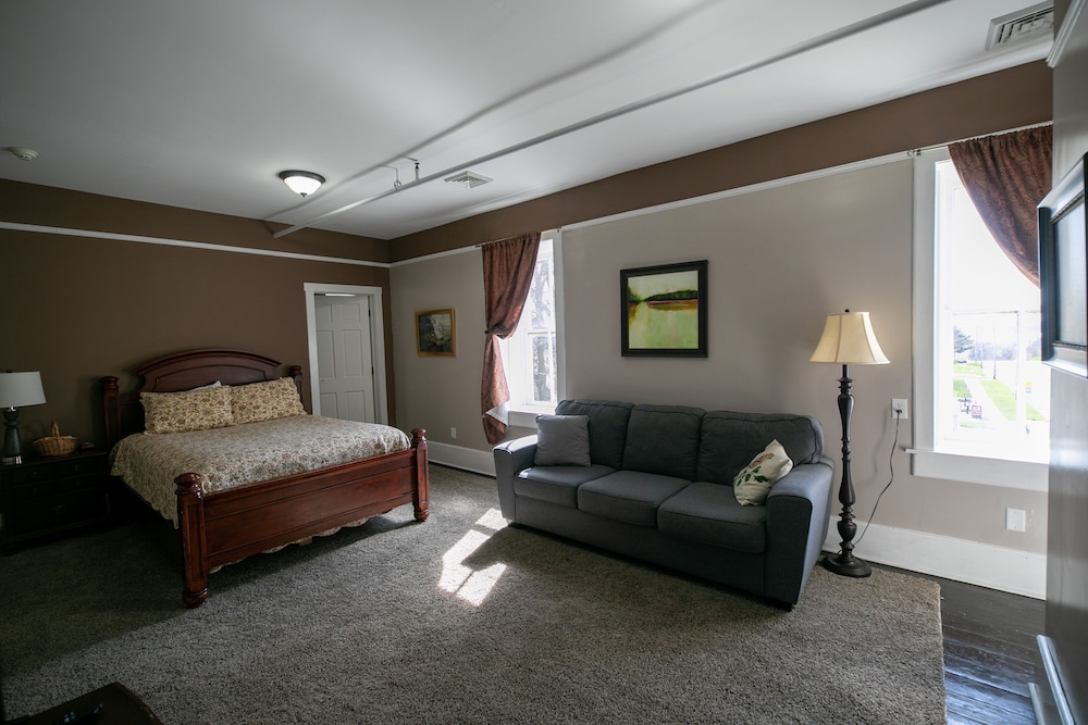 Nauvoo Temple House Hotel - photo 41