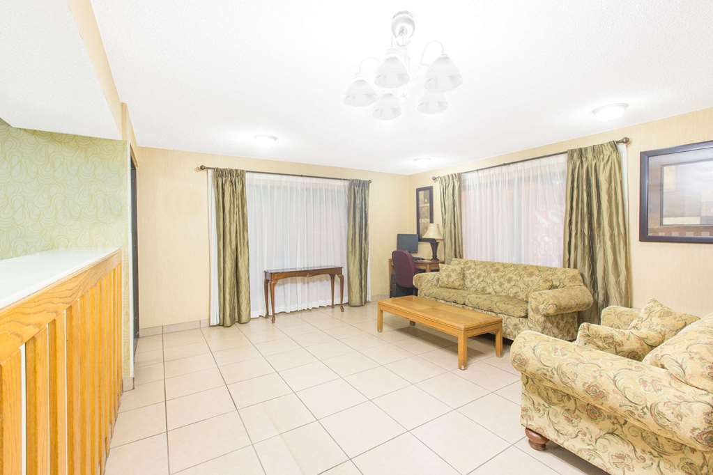 Days Inn by Wyndham Ripley - photo 3