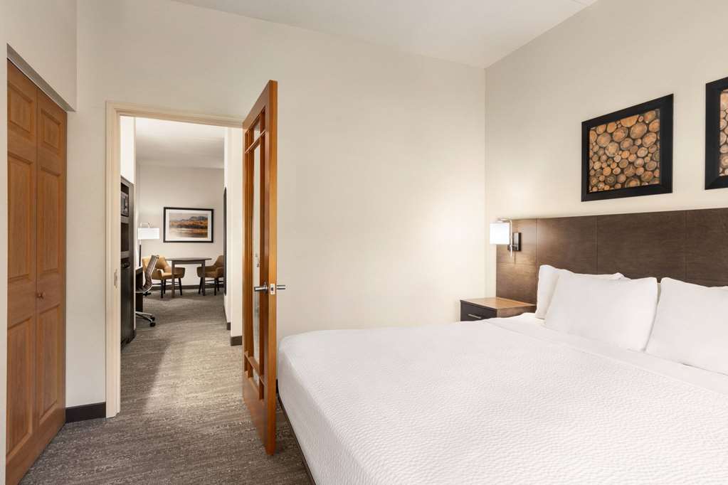 Days Inn & Suites by Wyndham Bozeman - photo 23