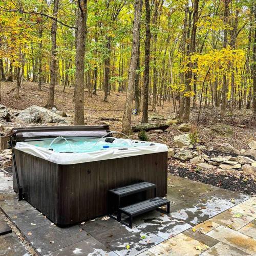 Twin Pines Retreat Hot Tub Theater Room Fire — 4-Star Luxury Hotel in East Stroudsburg, United States