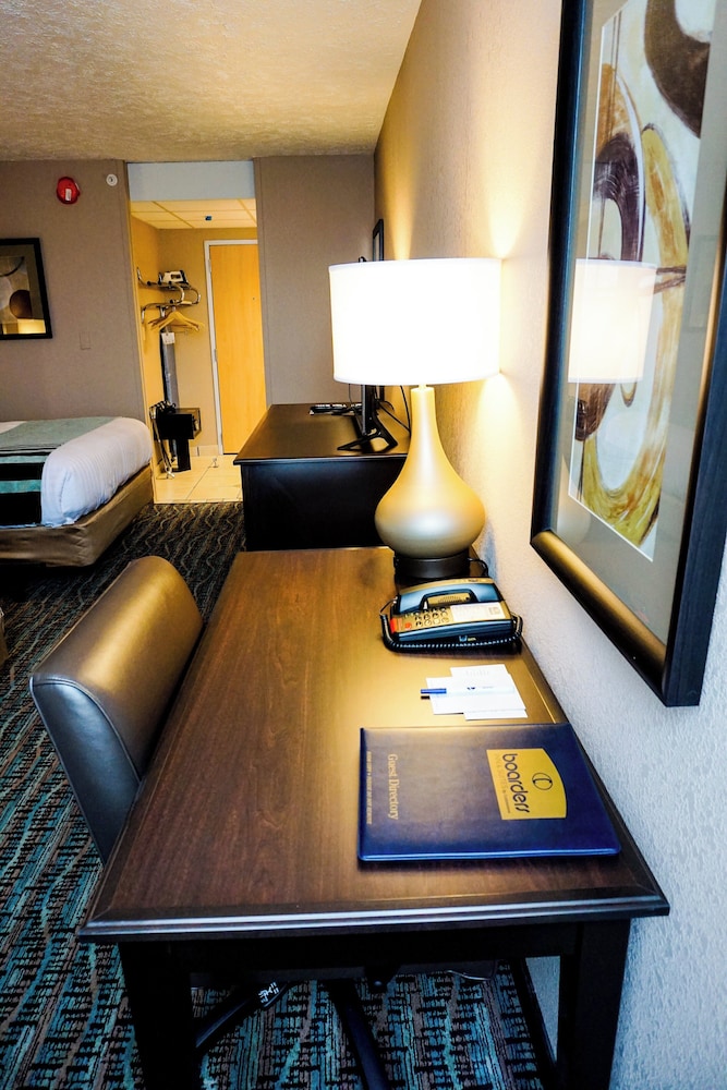 Boarders Inn & Suites by Cobblestone Hotels Grand Island - photo 26