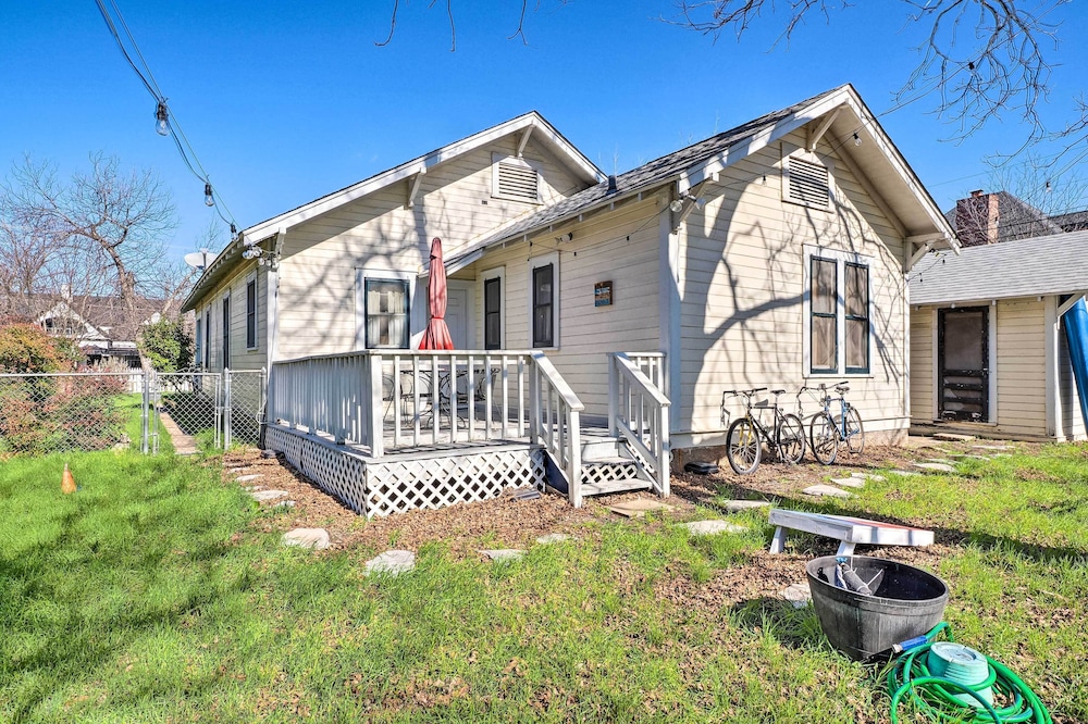 Georgetown Vacation Rental Close to Town Square - photo 20