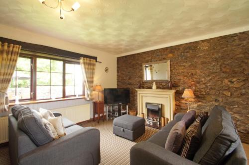 3 Bed in Llanfairpwll oc 22999 — 4-Star Luxury Hotel in Llanfairpwllgwyngyll, United Kingdom