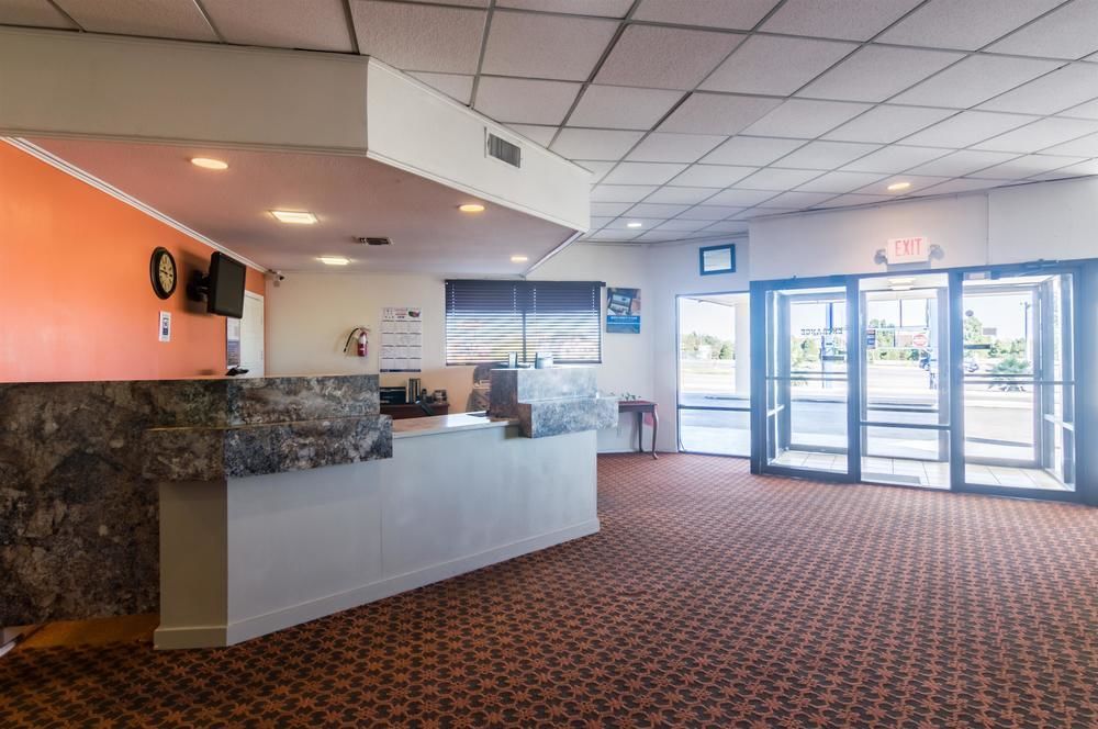 Red Roof Inn & Suites San Angelo - photo 29