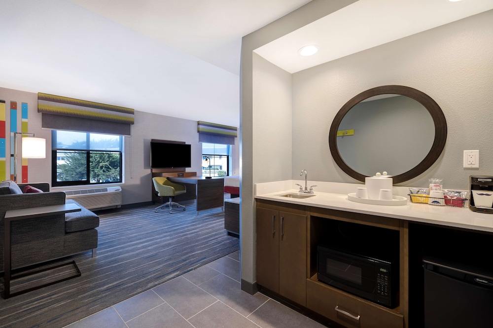 Hampton Inn & Suites by Hilton Marina - photo 19
