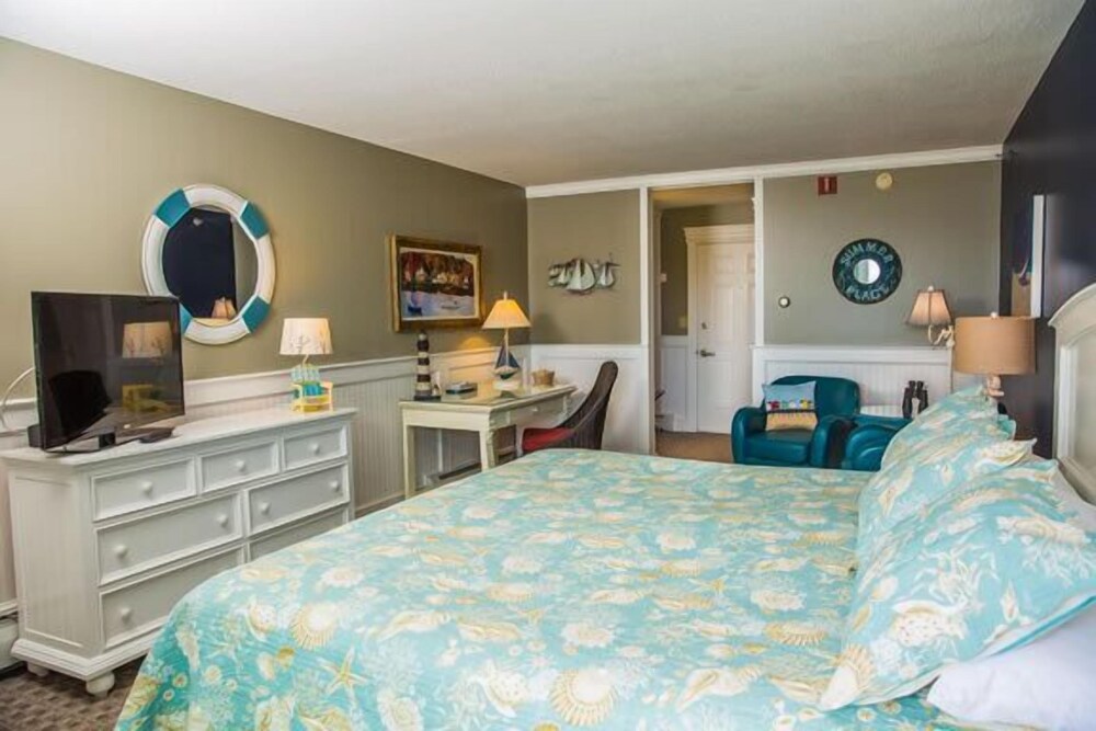 Strawberry Hill Seaside Inn - photo 3