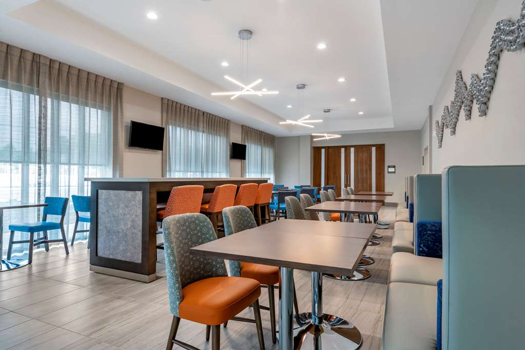 Comfort Suites Gainesville near University - photo 43