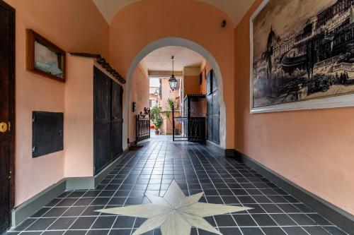 Domus Sabelli — 4-Star Luxury Hotel in Rome, Italy
